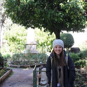 Meet your Posher, Ashley